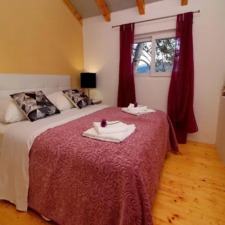 Bili Al - Two Bedroom With Terrace And Sea View Tatil Evi